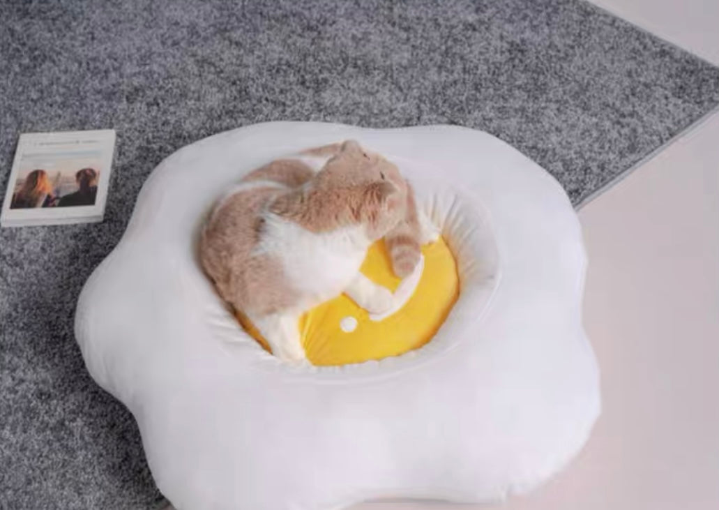 Purlab Fried Egg Pet Bed