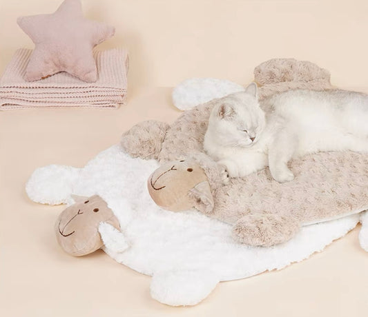 Soft Fleece Lamb Shape Pet Sleeping Mat